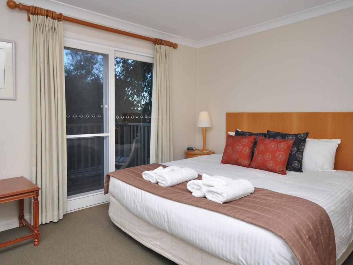 Villa 3Br Vista Villa Located Within Cypress Lakes Resort Pokolbin Luaran gambar